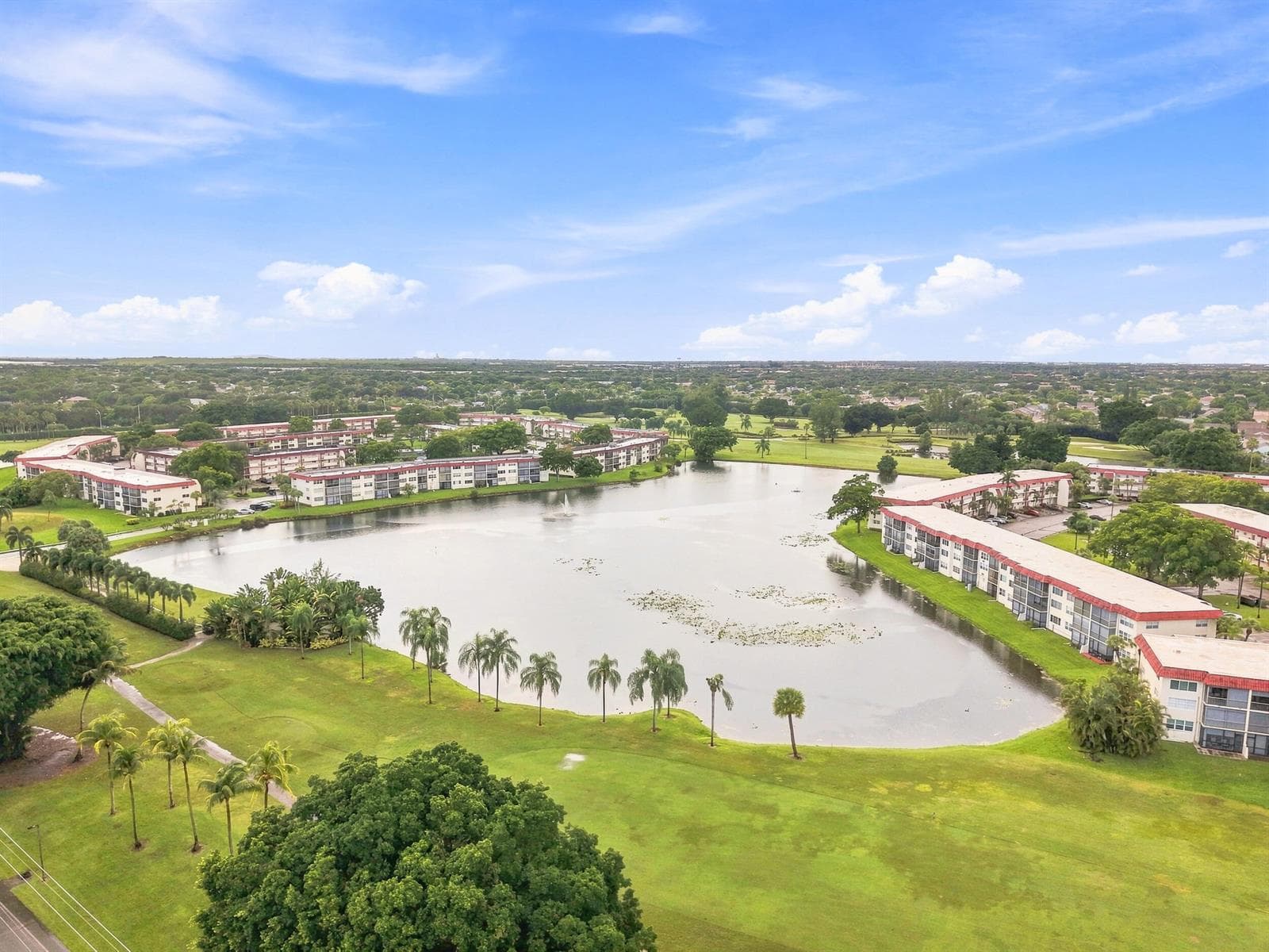 9400 N HOLLYBROOK LAKE Drive # 208, Pembroke Pines, FL 33025 photo 2