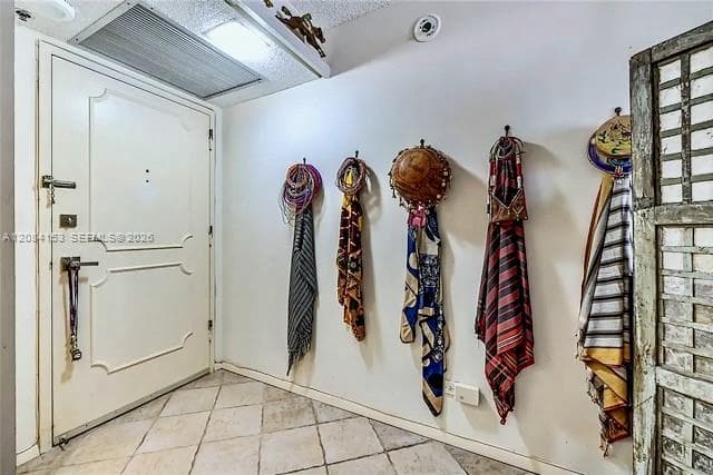6039 Collins Ave # 833, Miami Beach, FL 33140 photo 5