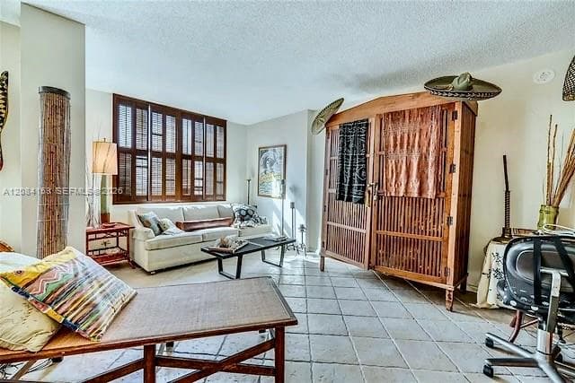 6039 Collins Ave # 833, Miami Beach, FL 33140 photo 9