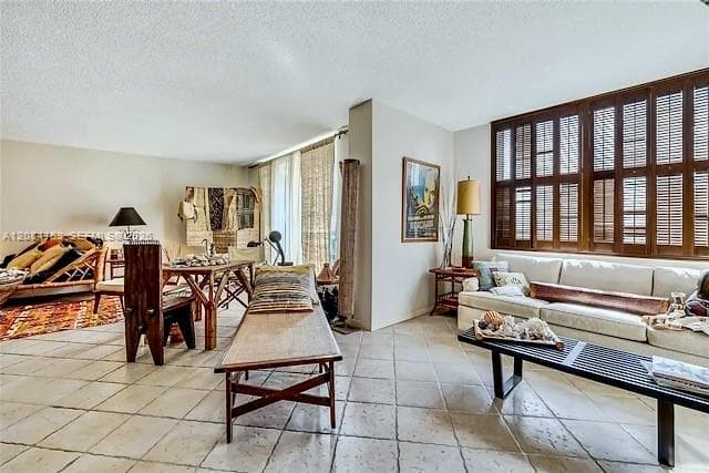 6039 Collins Ave # 833, Miami Beach, FL 33140 photo 10