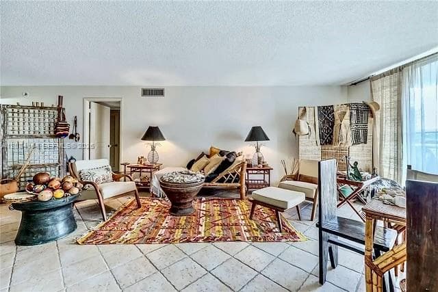 6039 Collins Ave # 833, Miami Beach, FL 33140 photo 8