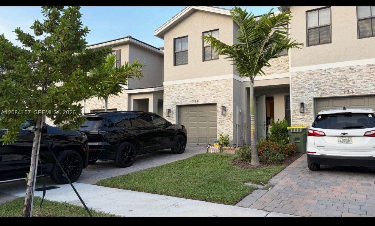 137 NE 14th Ave, Homestead, FL 33033