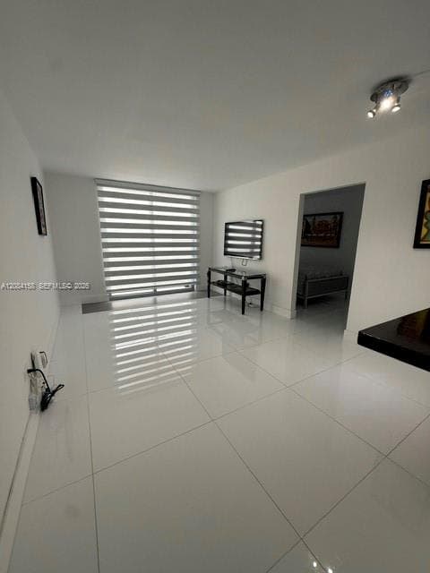 5555 Collins Ave # 4P, Miami Beach, FL 33140 photo 3