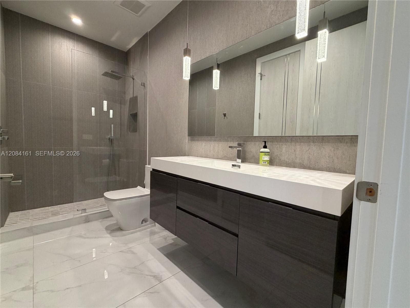 106 NE 16th Ter, Fort Lauderdale, FL 33301 photo 13