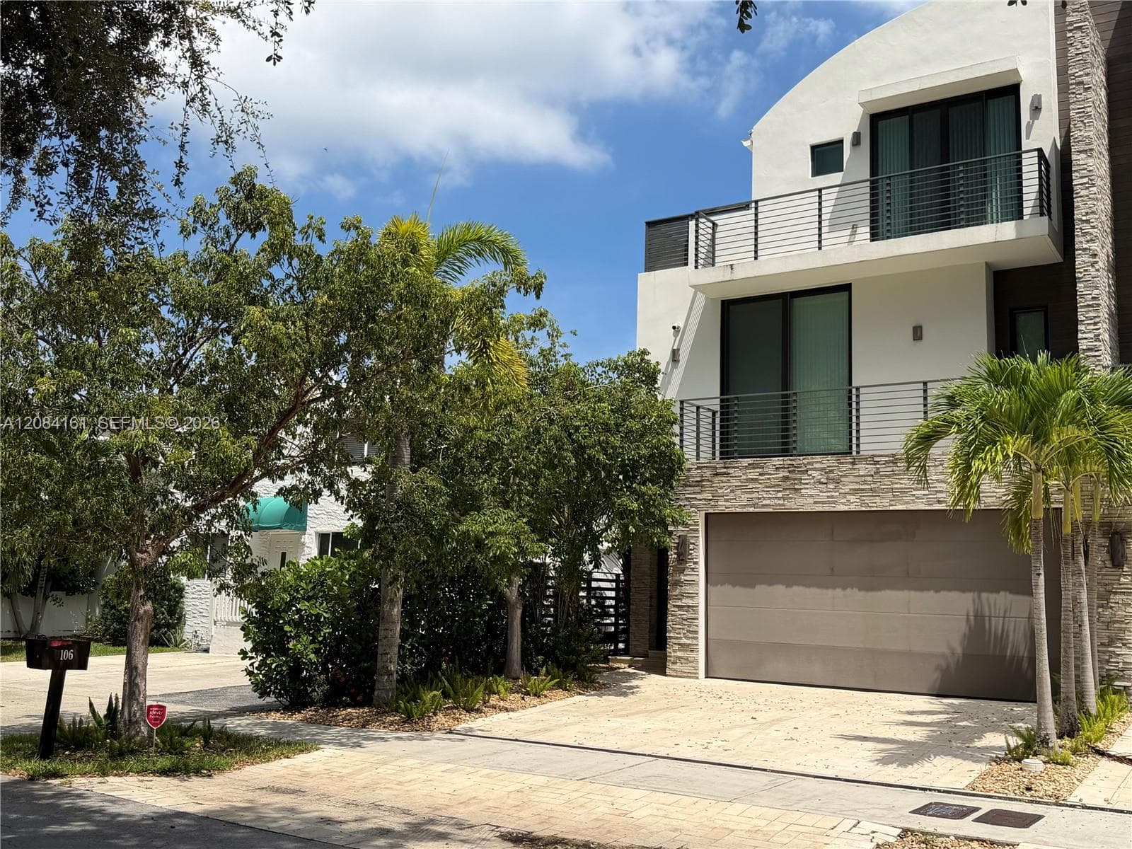 106 NE 16th Ter, Fort Lauderdale, FL 33301