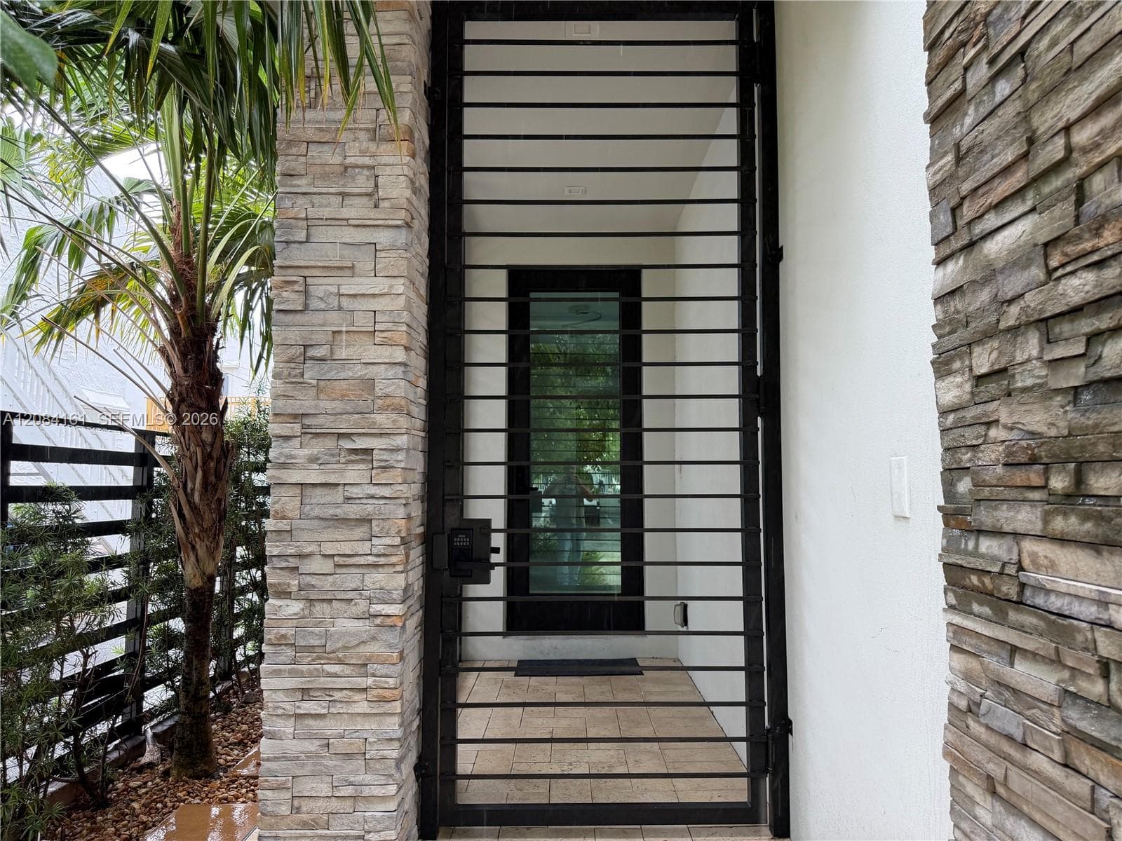 106 NE 16th Ter, Fort Lauderdale, FL 33301 photo 4