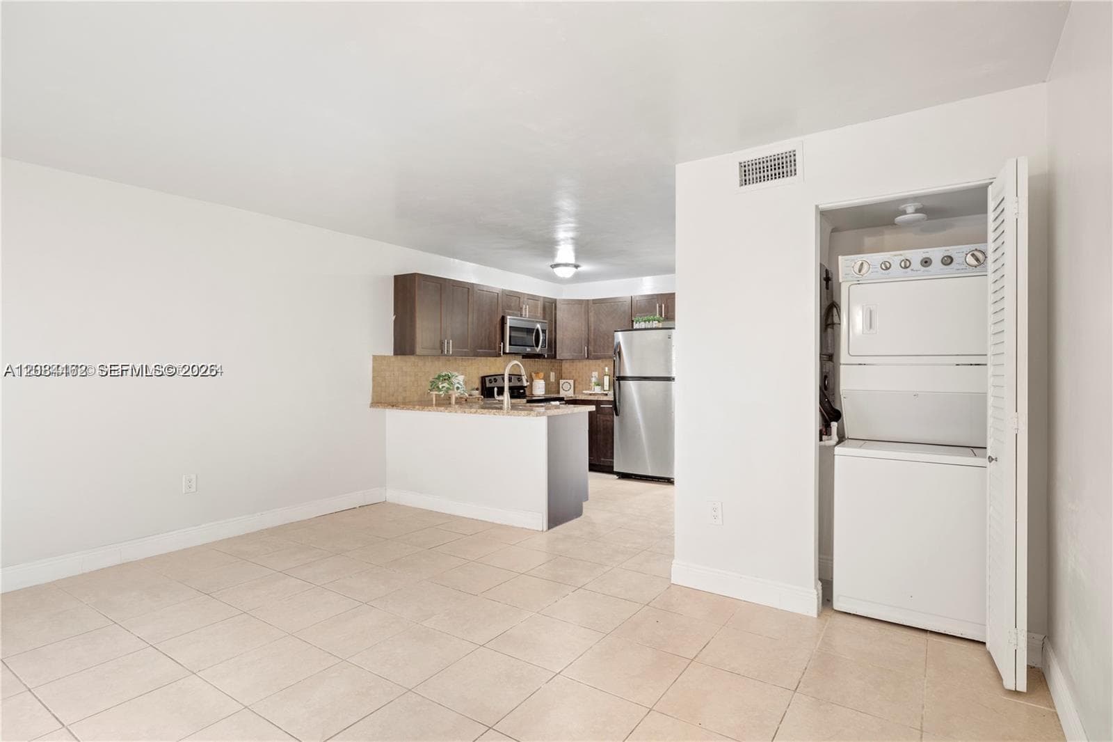 7241 Miami Lakes Dr # D19, Miami Lakes, FL 33014 photo 7