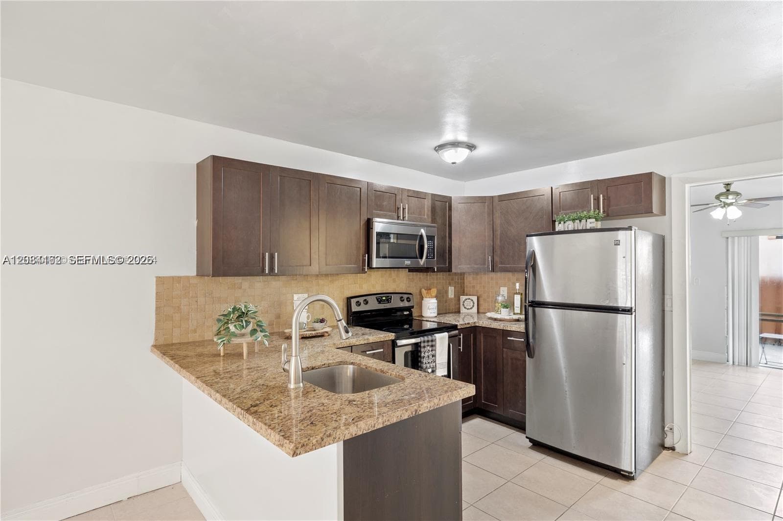 7241 Miami Lakes Dr # D19, Miami Lakes, FL 33014 photo 4