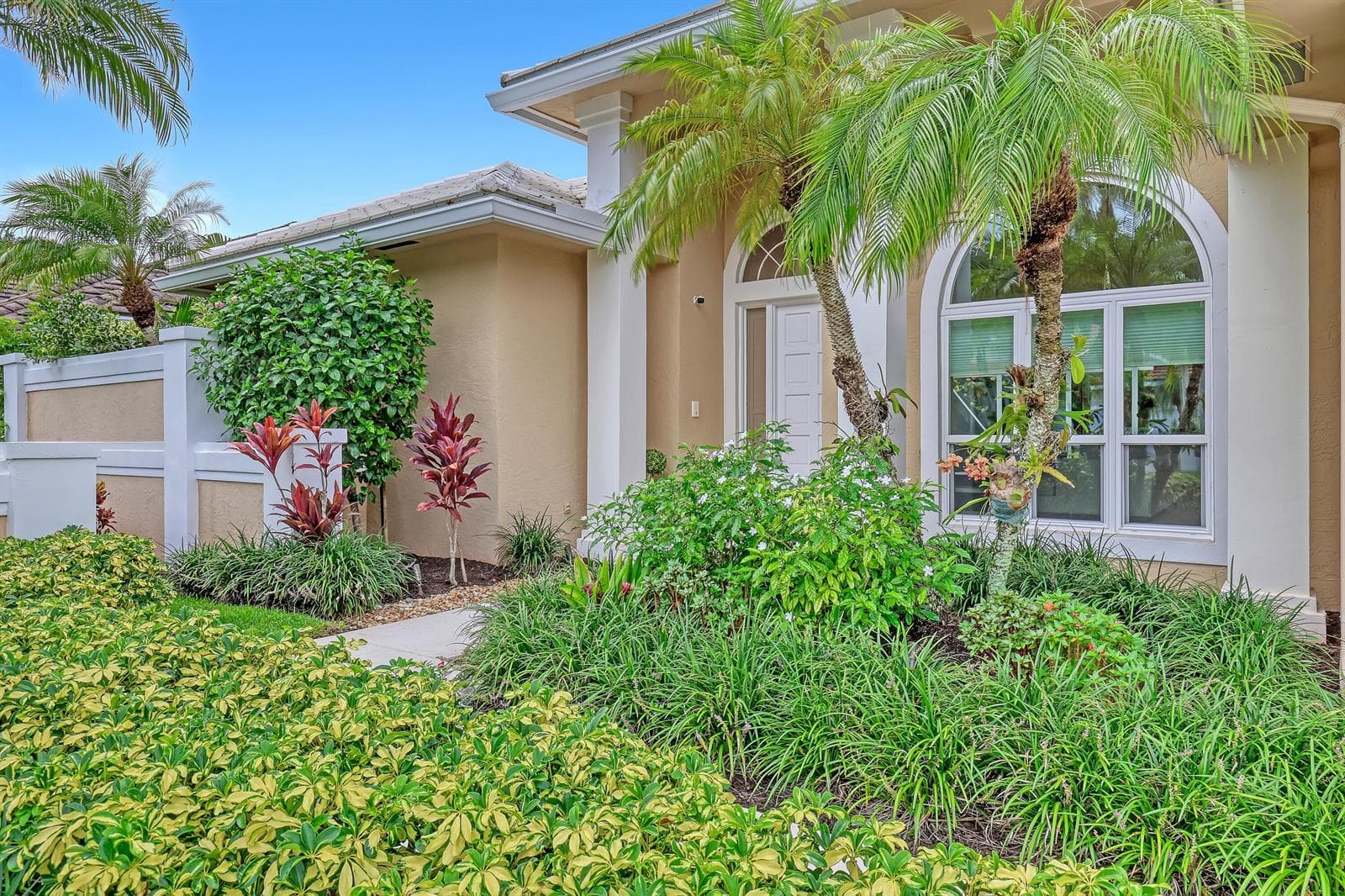 23 Windward Isle, Palm Beach Gardens, FL 33418 photo 4