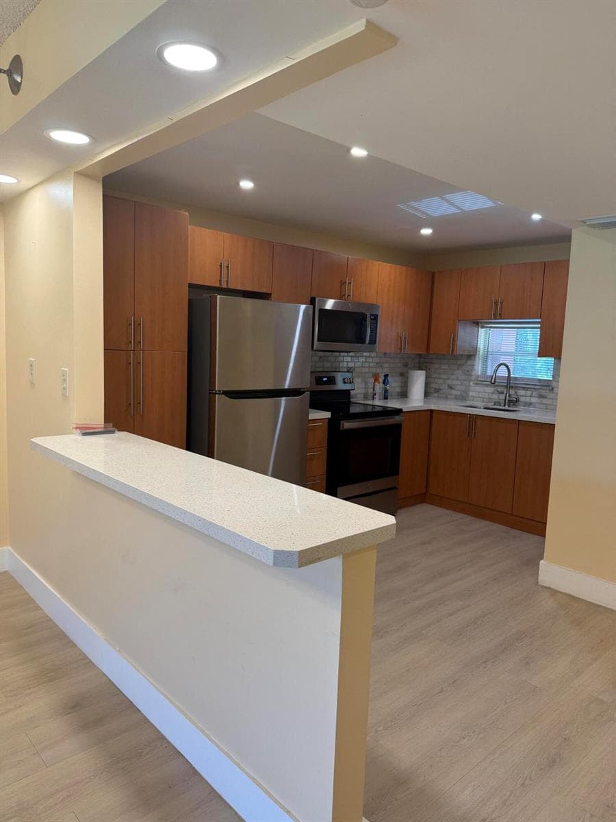 830 S HOLLYBROOK Drive # 204, Pembroke Pines, FL 33025 photo 3