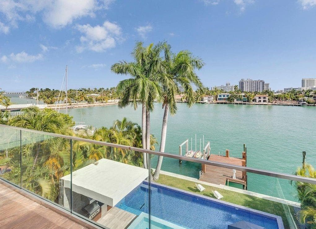 321 E Dilido Dr, Miami Beach, FL 33139 photo 3