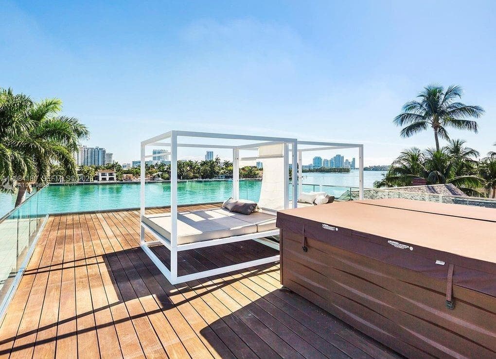 321 E Dilido Dr, Miami Beach, FL 33139 photo 10