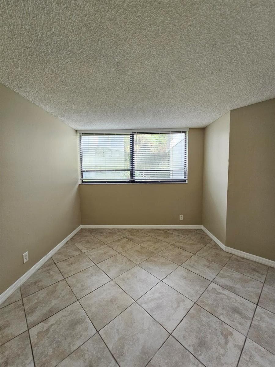 1820 N CONGRESS Avenue # 104, West Palm Beach, FL 33401 photo 8
