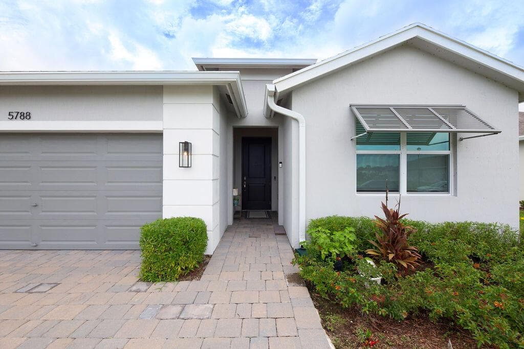 5788 SE SKYBLUE Circle, Stuart, FL 34997 photo 5