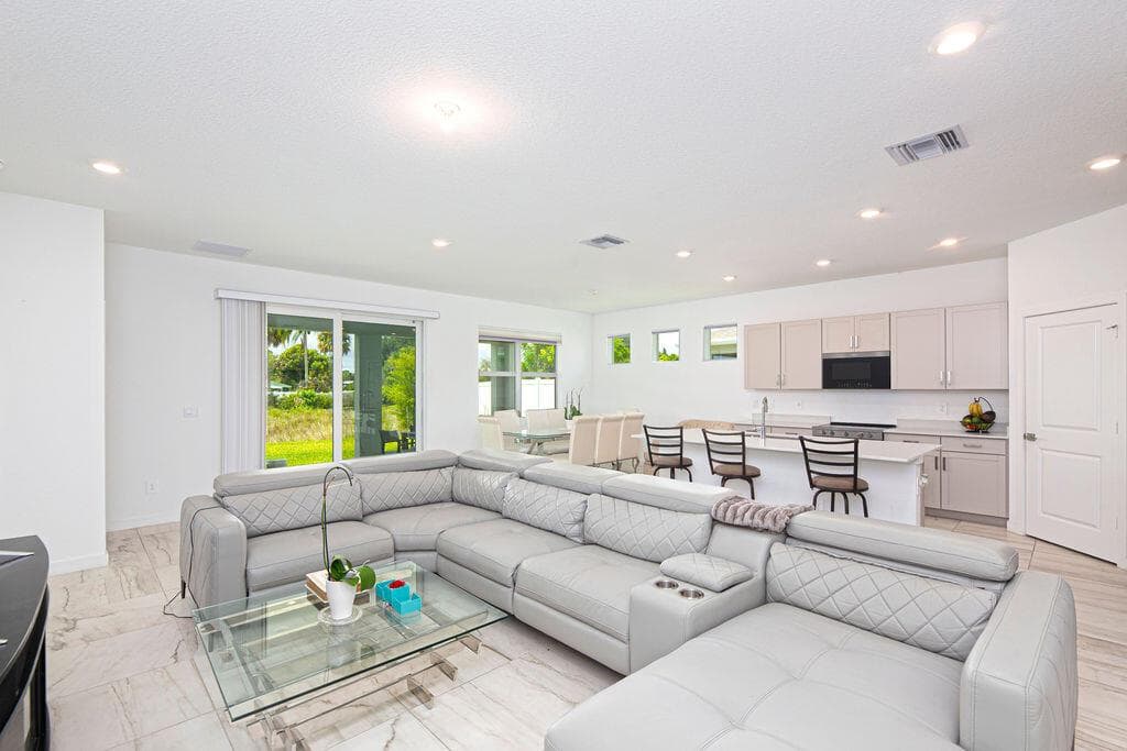 5788 SE SKYBLUE Circle, Stuart, FL 34997 photo 10