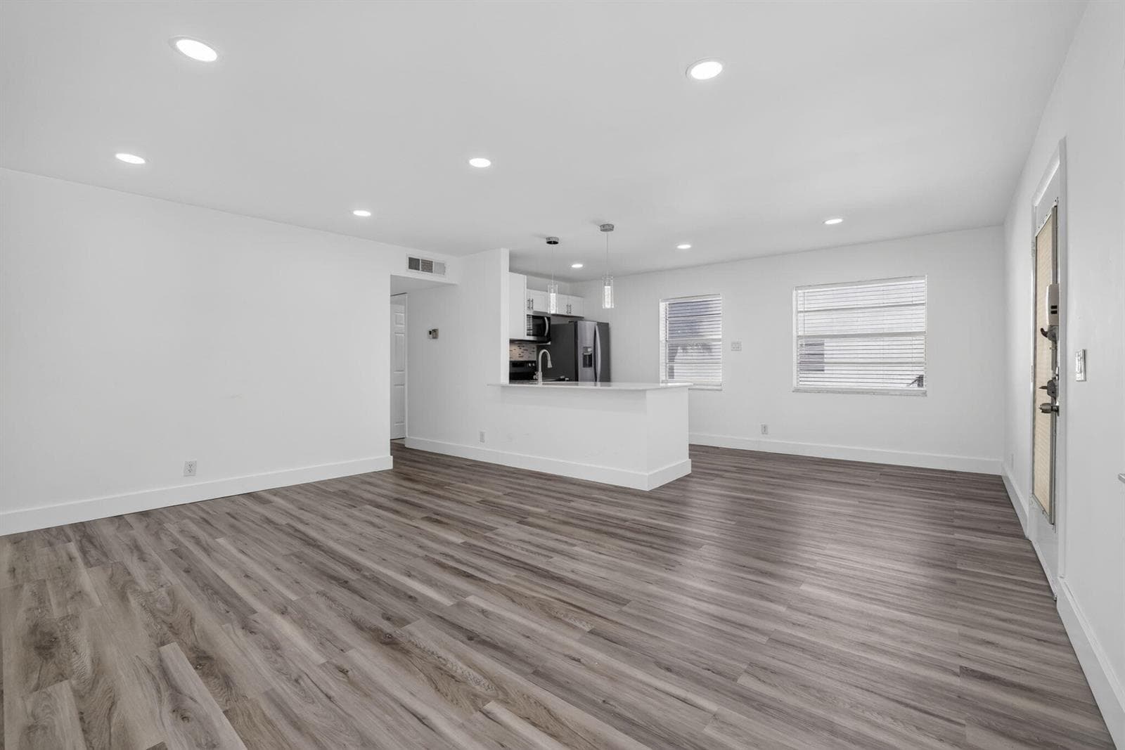 515 Normandy Lane, Delray Beach, FL 33484 photo 9
