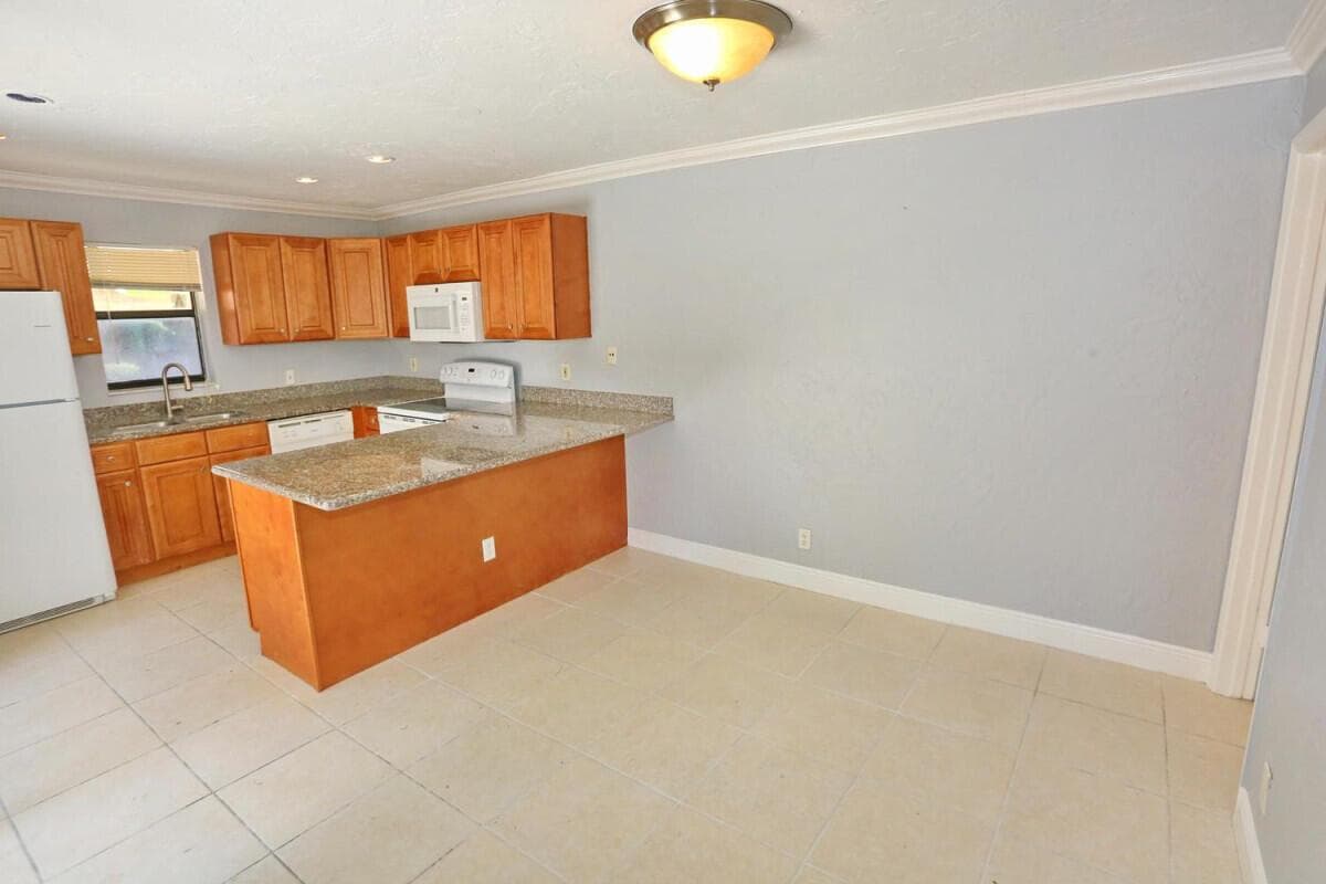 7531 Courtyard Run E, Boca Raton, FL 33433 photo 13