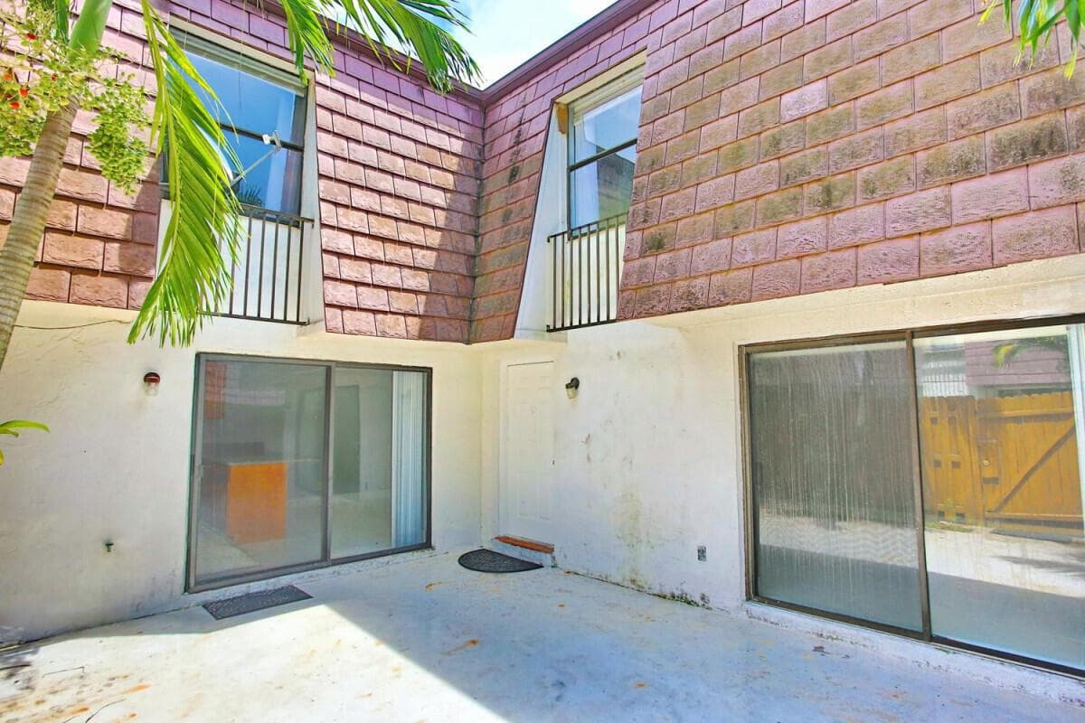 7531 Courtyard Run E, Boca Raton, FL 33433 photo 3