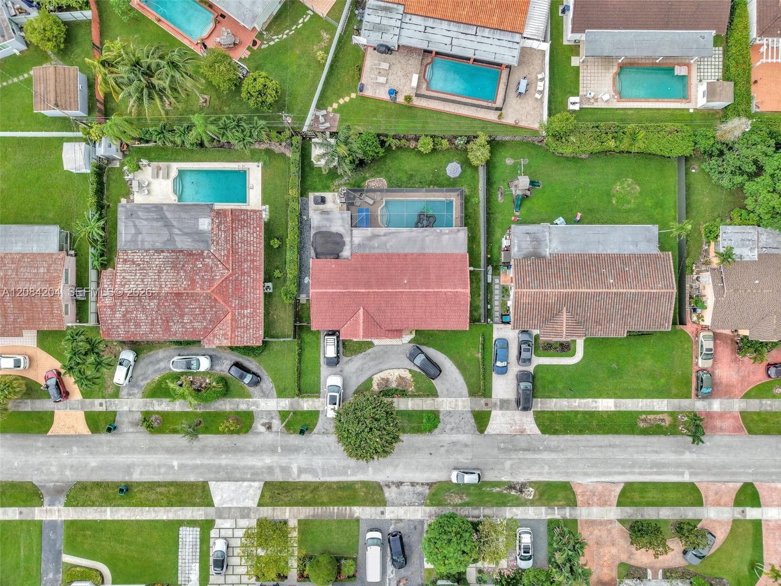 2211 SW 98th Pl, Miami, FL 33165 photo 4