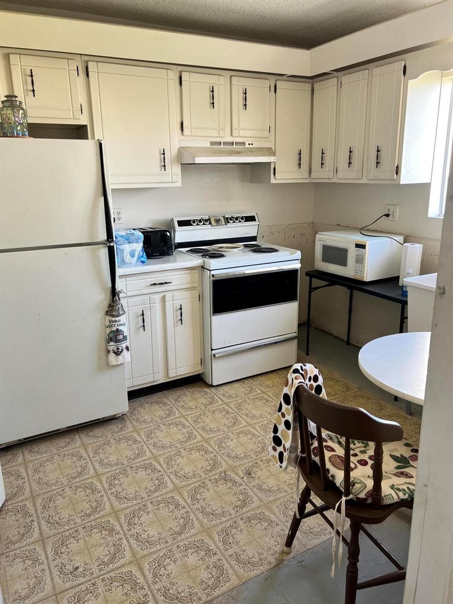 1551 NE 13th Terrace # A16, Jensen Beach, FL 34957 photo 6