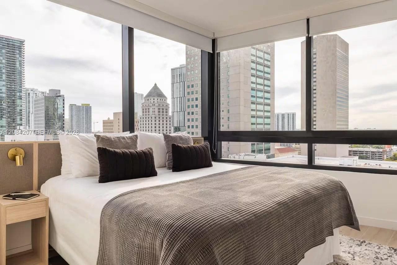 225 N Miami Ave # 3312, Miami, FL 33128 photo 4