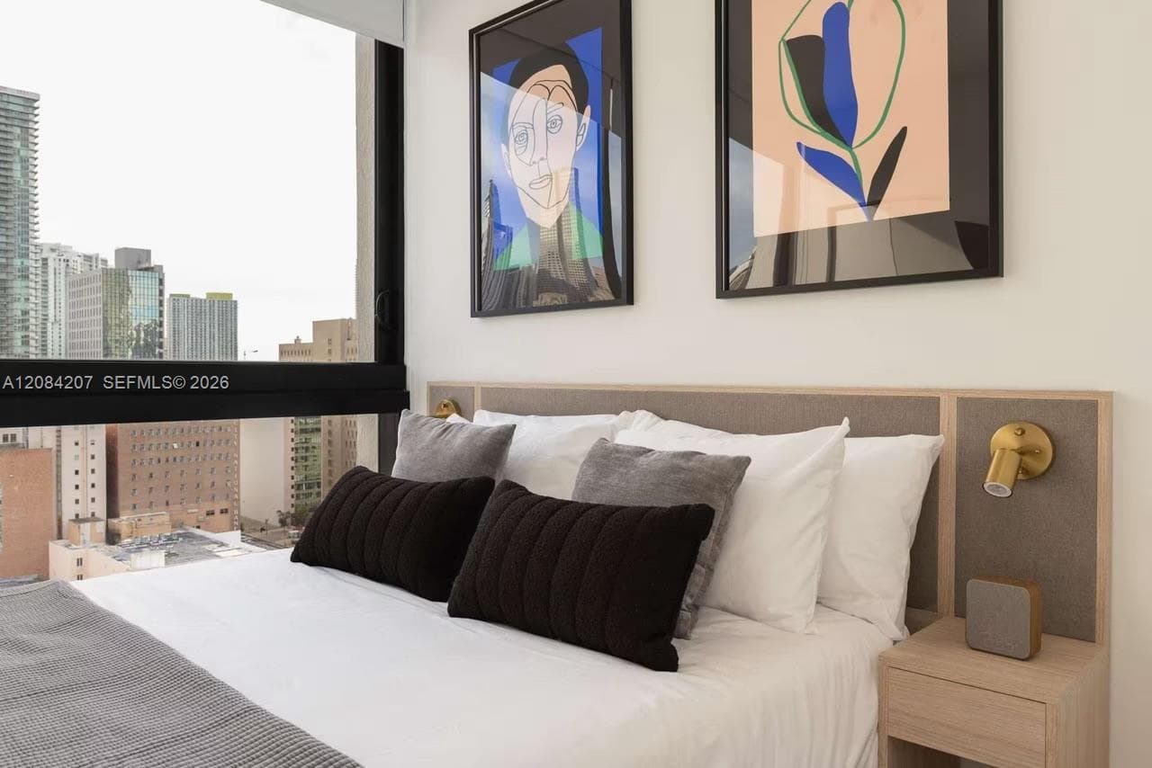 225 N Miami Ave # 3312, Miami, FL 33128 photo 8