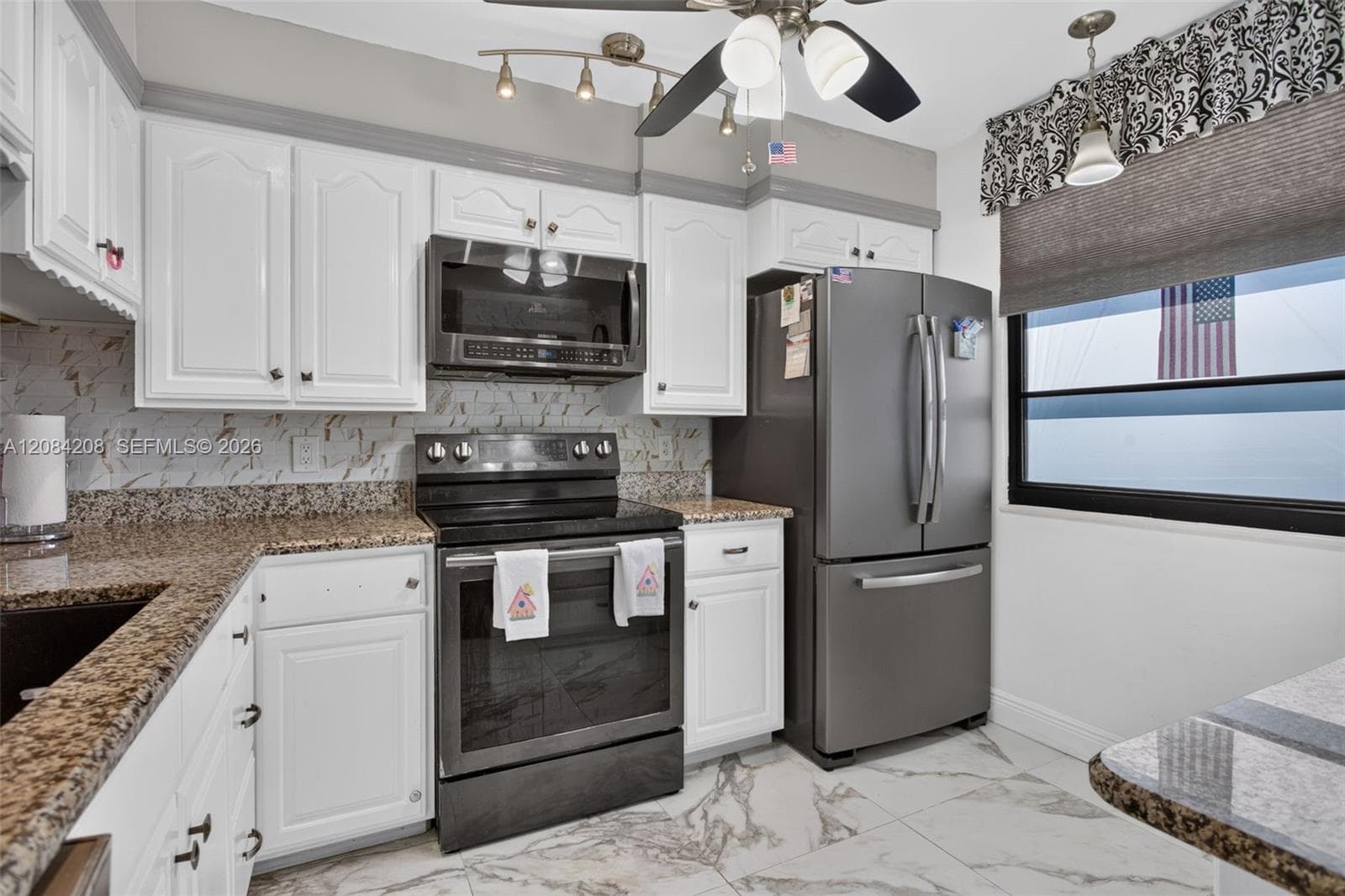 1502 Whitehall Dr # 305, Davie, FL 33324 photo 4