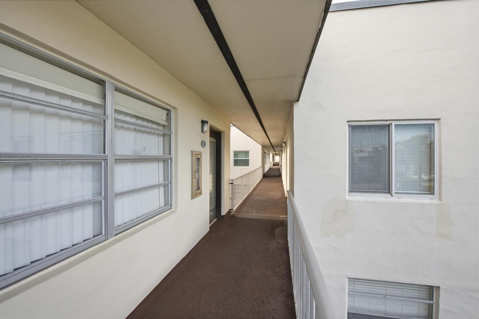 479 Burgundy J, Delray Beach, FL 33484 photo 7