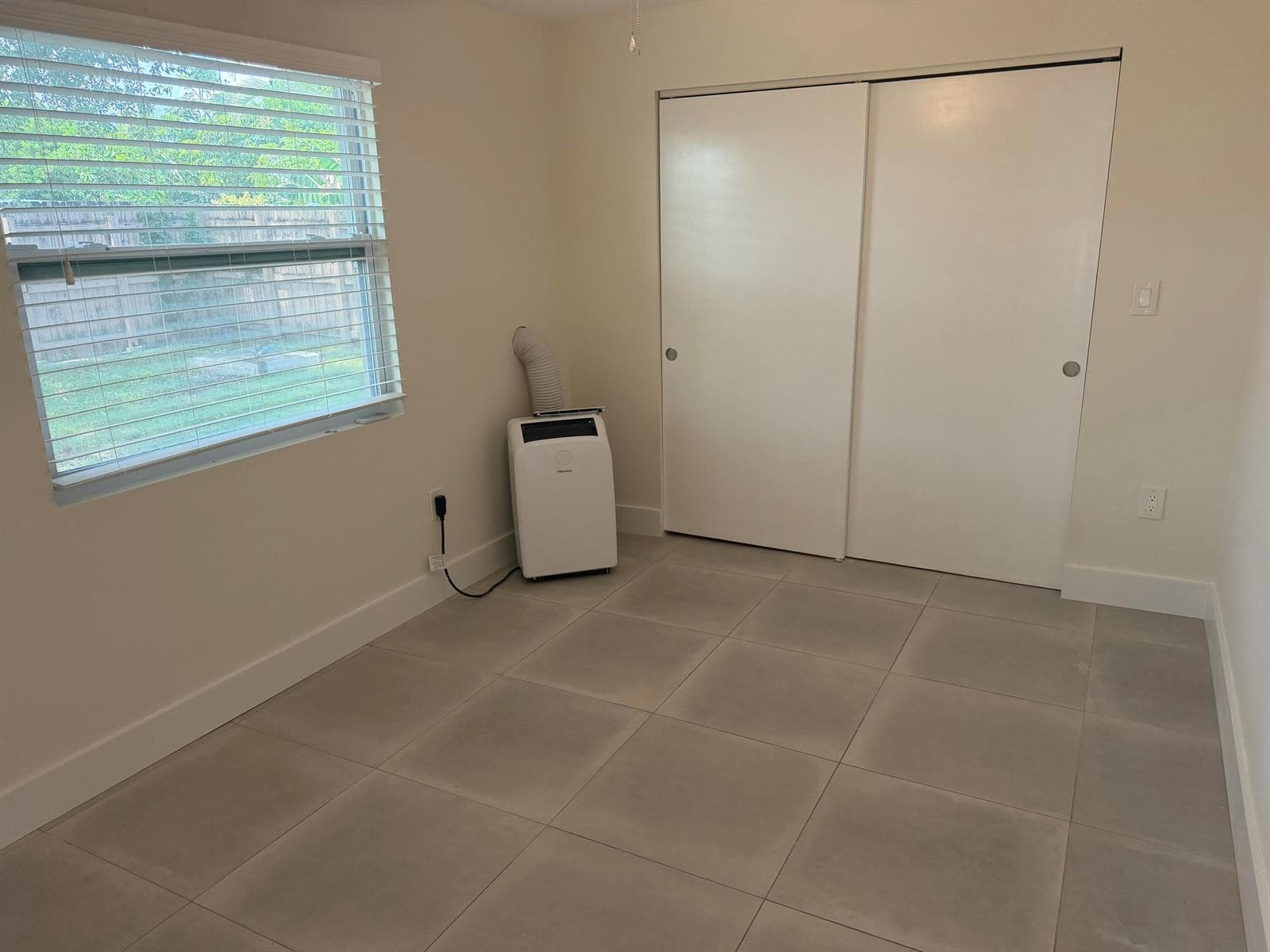 1143 SE 4TH Avenue, Deerfield Beach, FL 33441 photo 9
