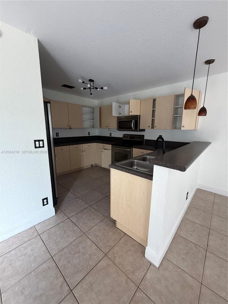 6714 NW 39th Ln # 0, Lauderhill, FL 33319 photo 4