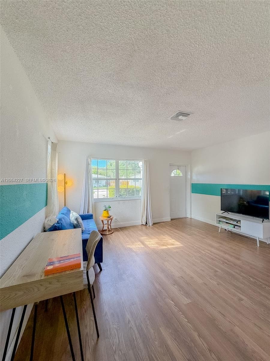 2740 Dewey St, Hollywood, FL 33020 photo 12