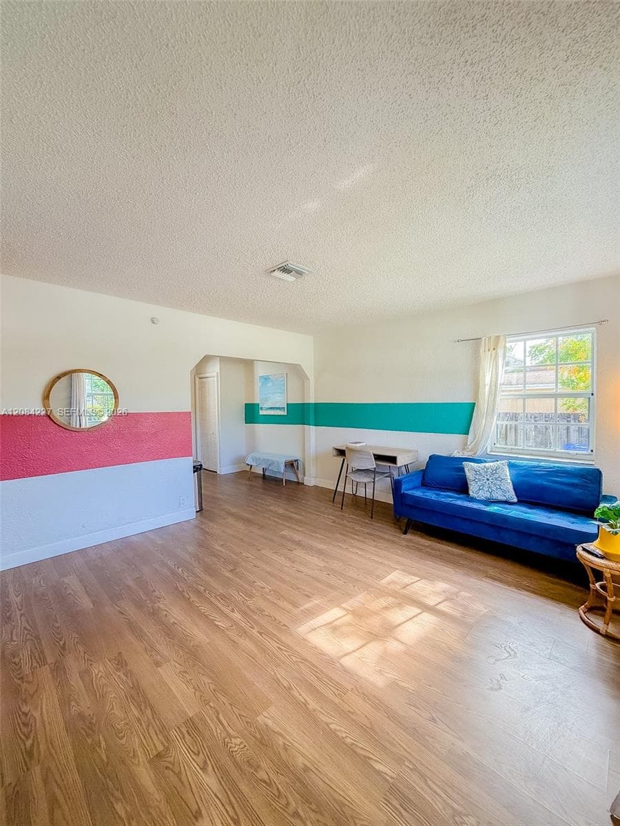 2740 Dewey St, Hollywood, FL 33020 photo 11