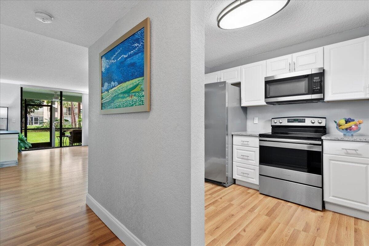 4760 Lucerne Lakes Boulevard W # 105, Lake Worth, FL 33467 photo 4