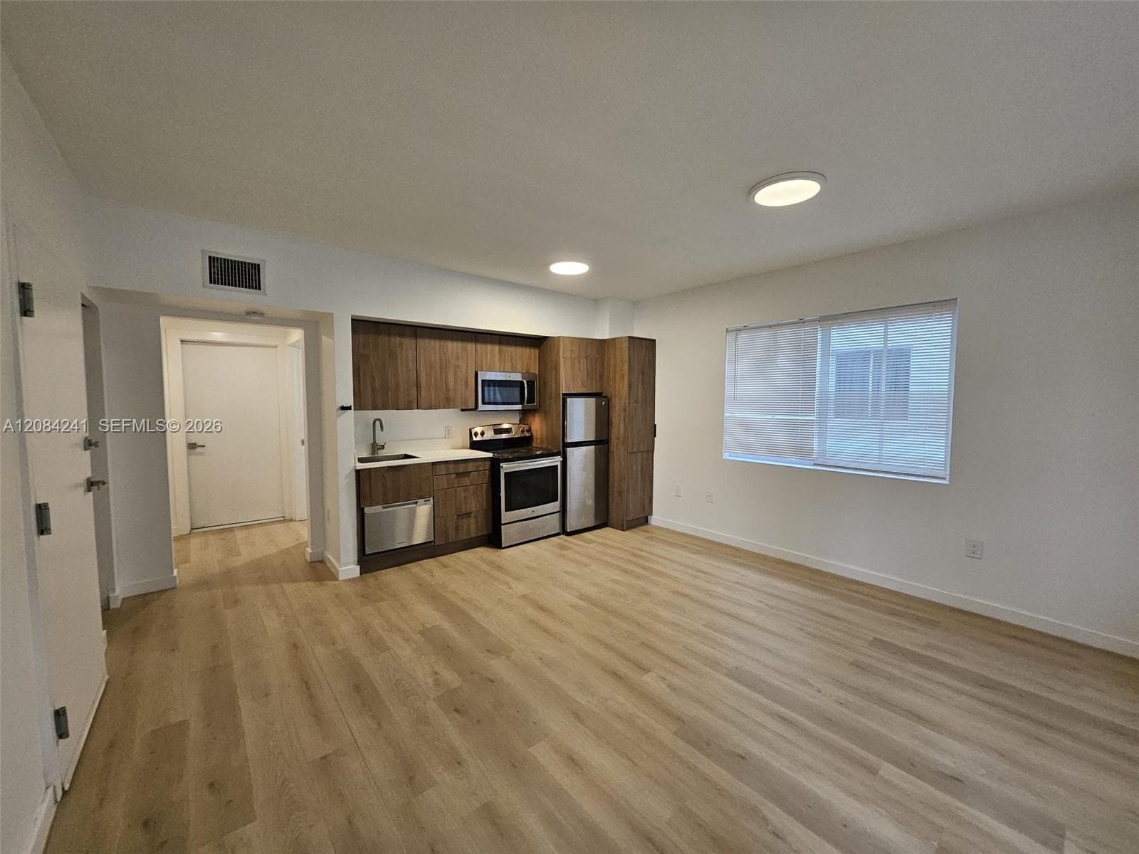 557 Michigan Ave # 211 W/PARKING, Miami Beach, FL 33139 photo 6