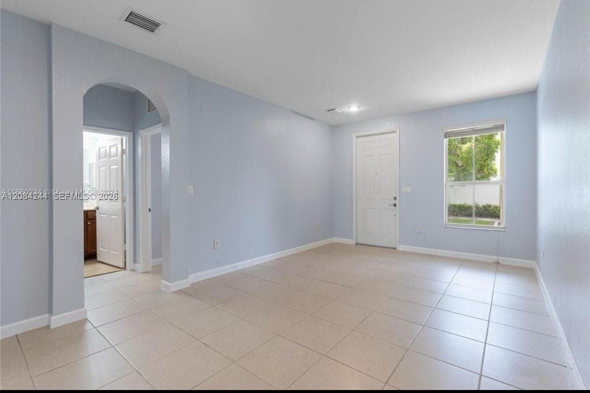 17067 SW 93rd St # 17067, Miami, FL 33196 photo 4