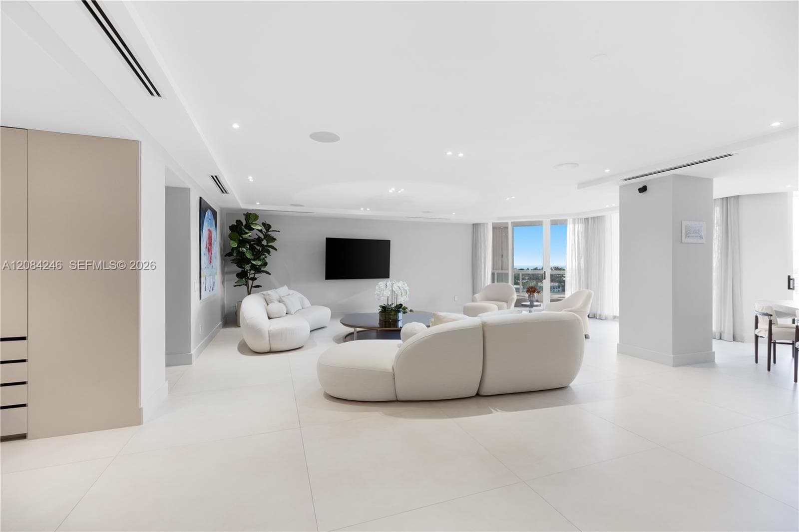 21050 Point Pl # 902, Aventura, FL 33180 photo 8