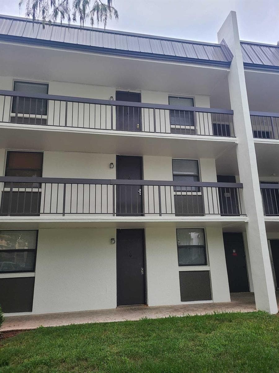 8419 Forest Hills Drive # 105, Coral Springs, FL 33065 photo 2