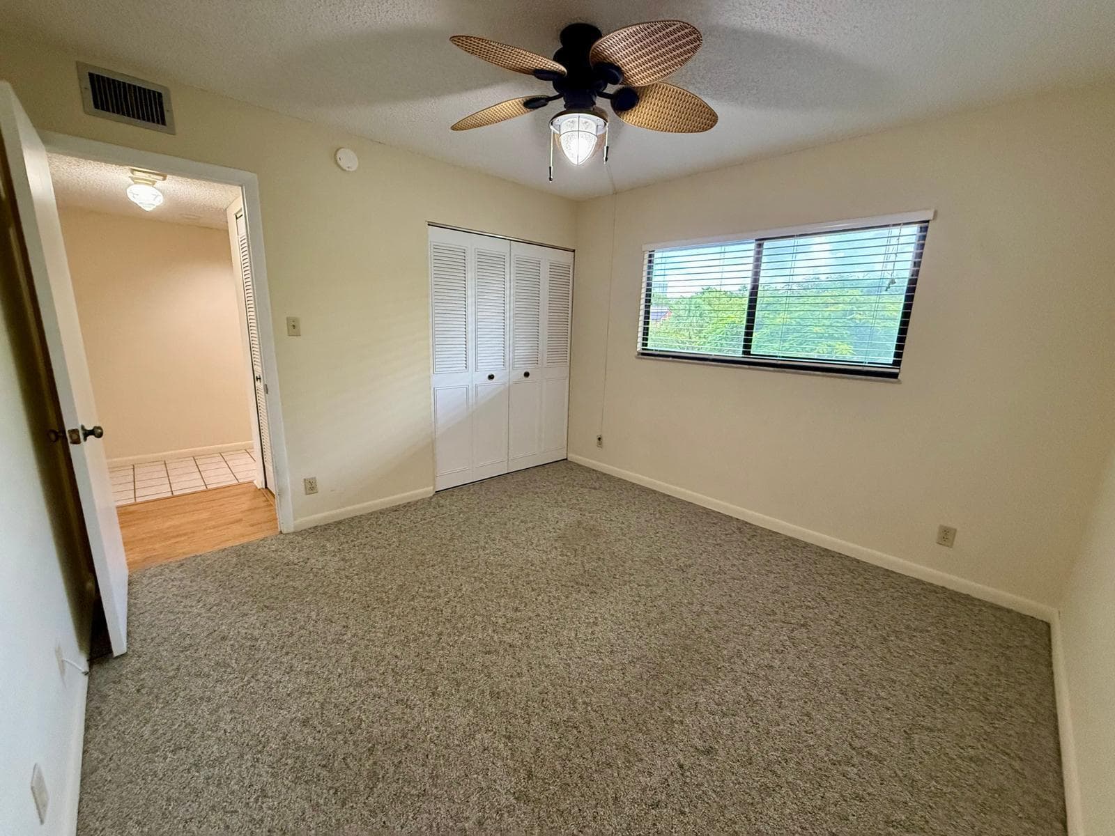 2212 S CYPRESS BEND Drive # 303, Pompano Beach, FL 33069 photo 9