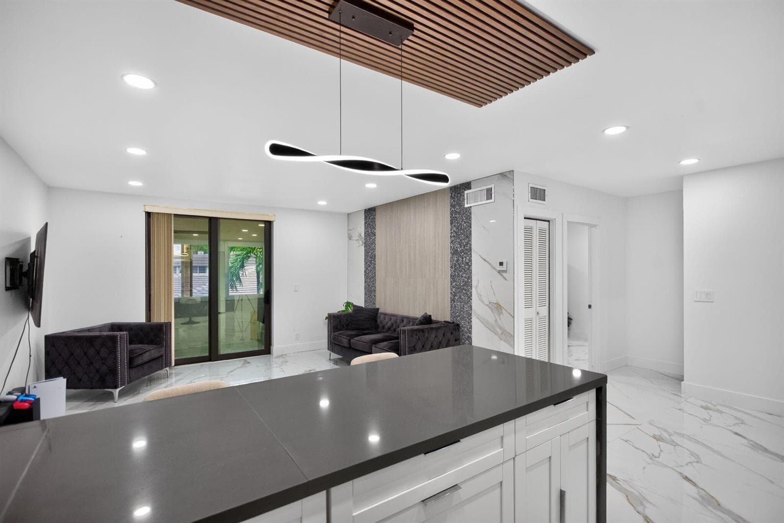 8404 W SAMPLE Road # 230, Coral Springs, FL 33065 photo 9