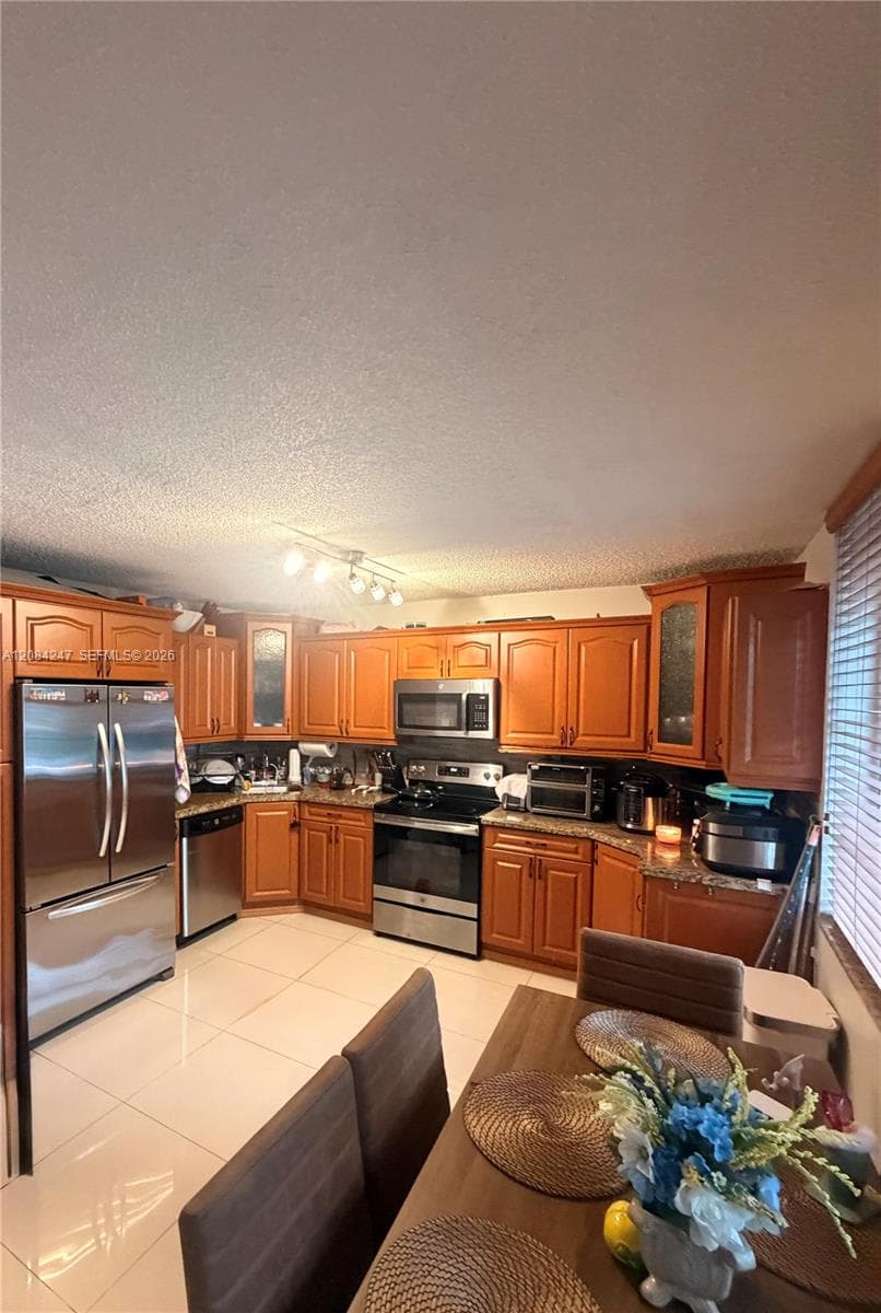 4417 W 11th Ave # 43, Hialeah, FL 33012 photo 5