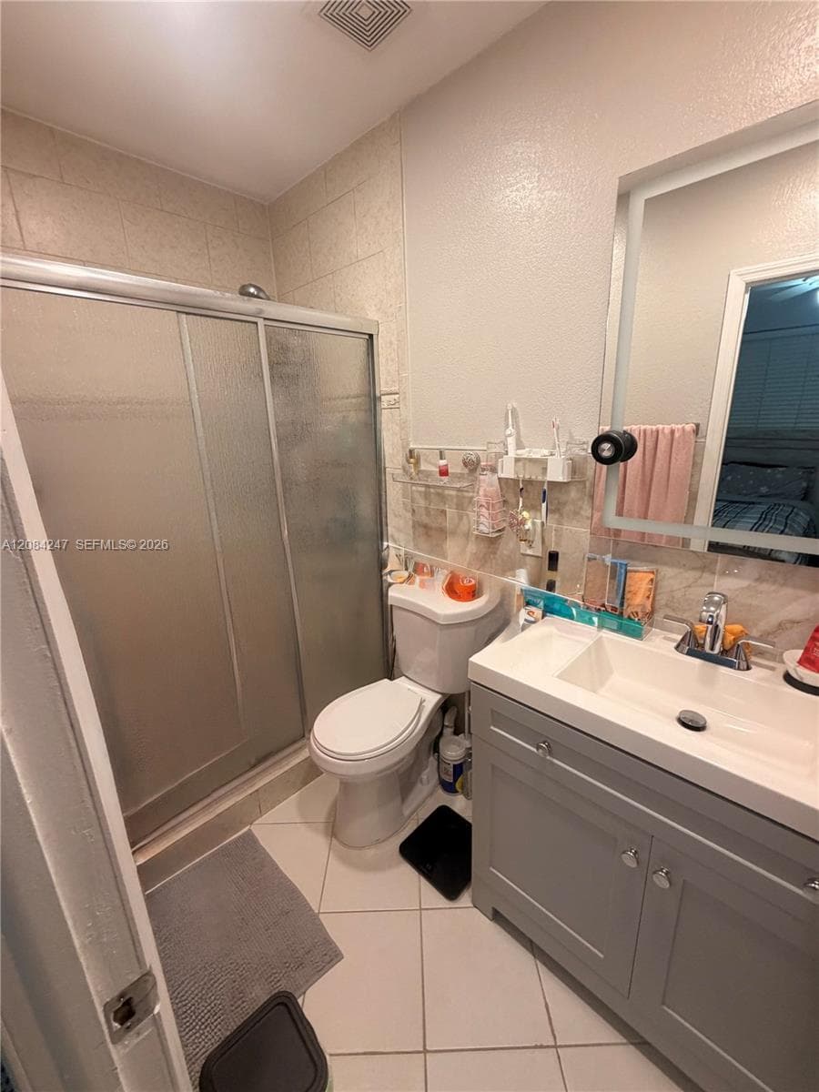 4417 W 11th Ave # 43, Hialeah, FL 33012 photo 8
