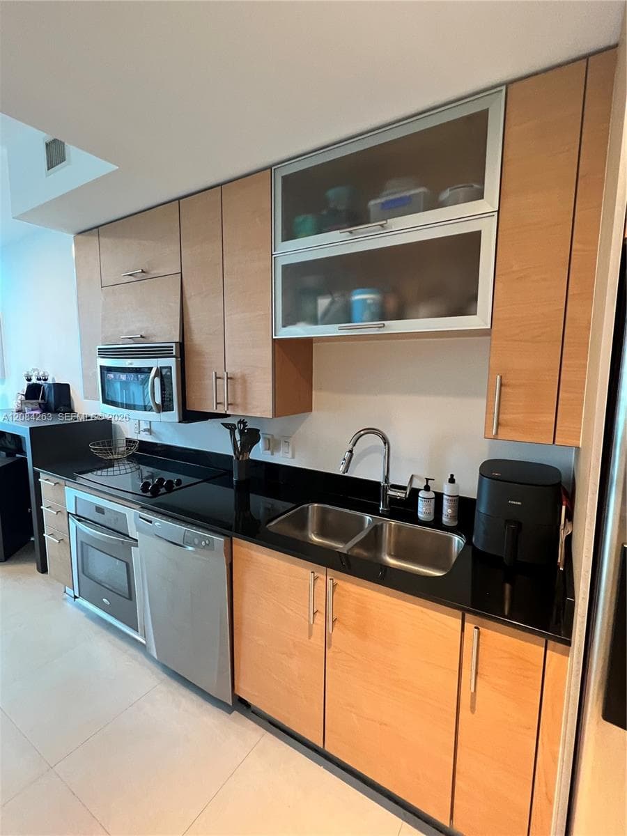 60 SW 13th St # 3222, Miami, FL 33130 photo 5