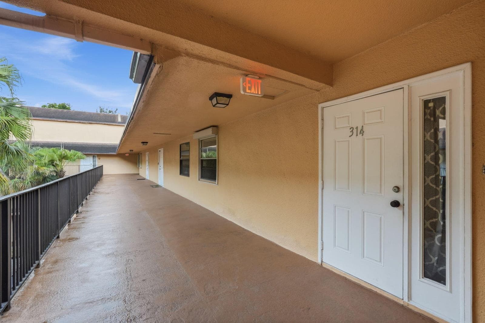 430 COMMODORE Drive # 314, Plantation, FL 33325 photo 6