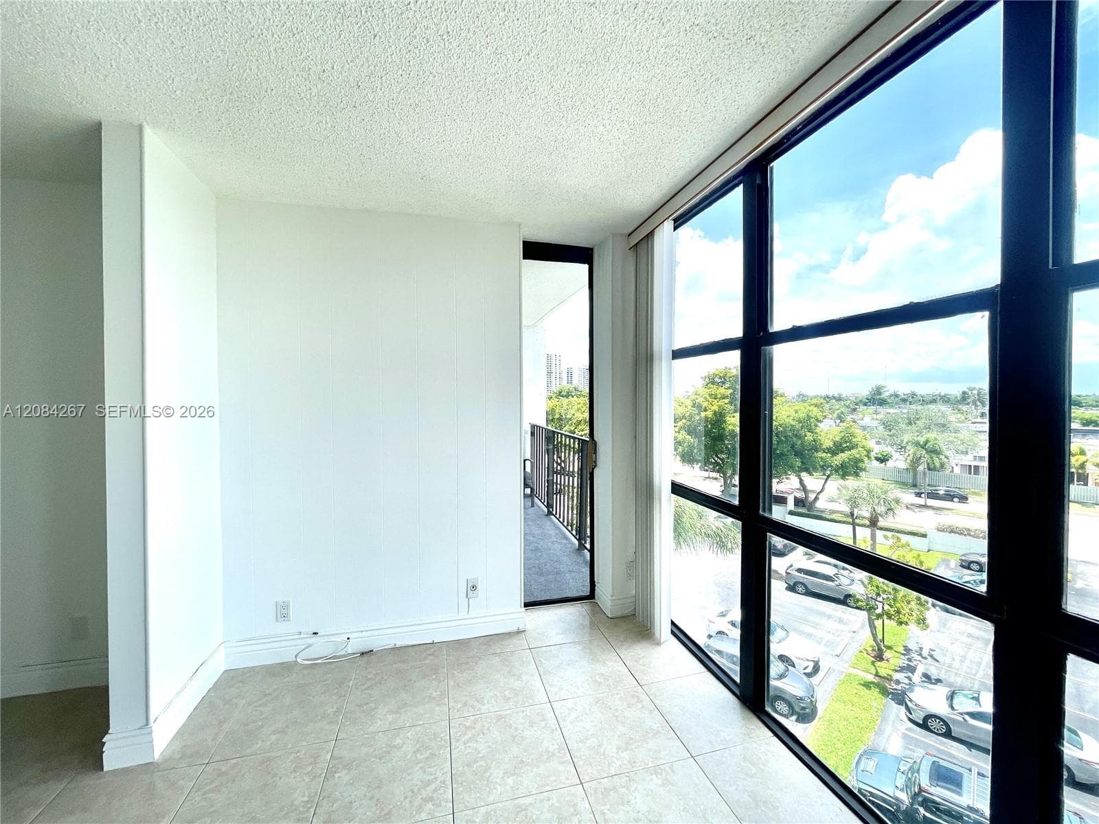 1000 Parkview Dr # 527, Hallandale Beach, FL 33009 photo 12