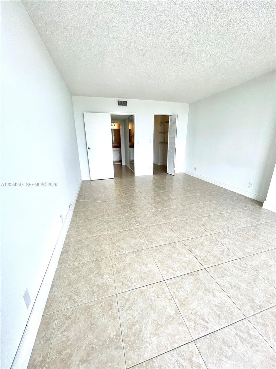 1000 Parkview Dr # 527, Hallandale Beach, FL 33009 photo 5