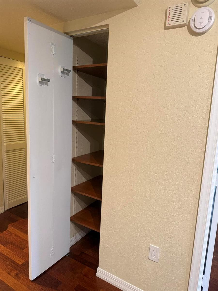 1801 N FLAGLER Drive # 418, West Palm Beach, FL 33407 photo 7