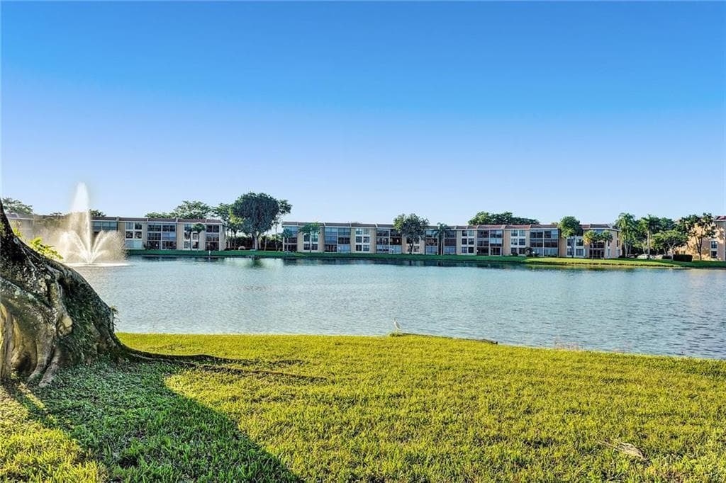 6114 Coral Lake Drive, Margate, FL 33063 photo 8