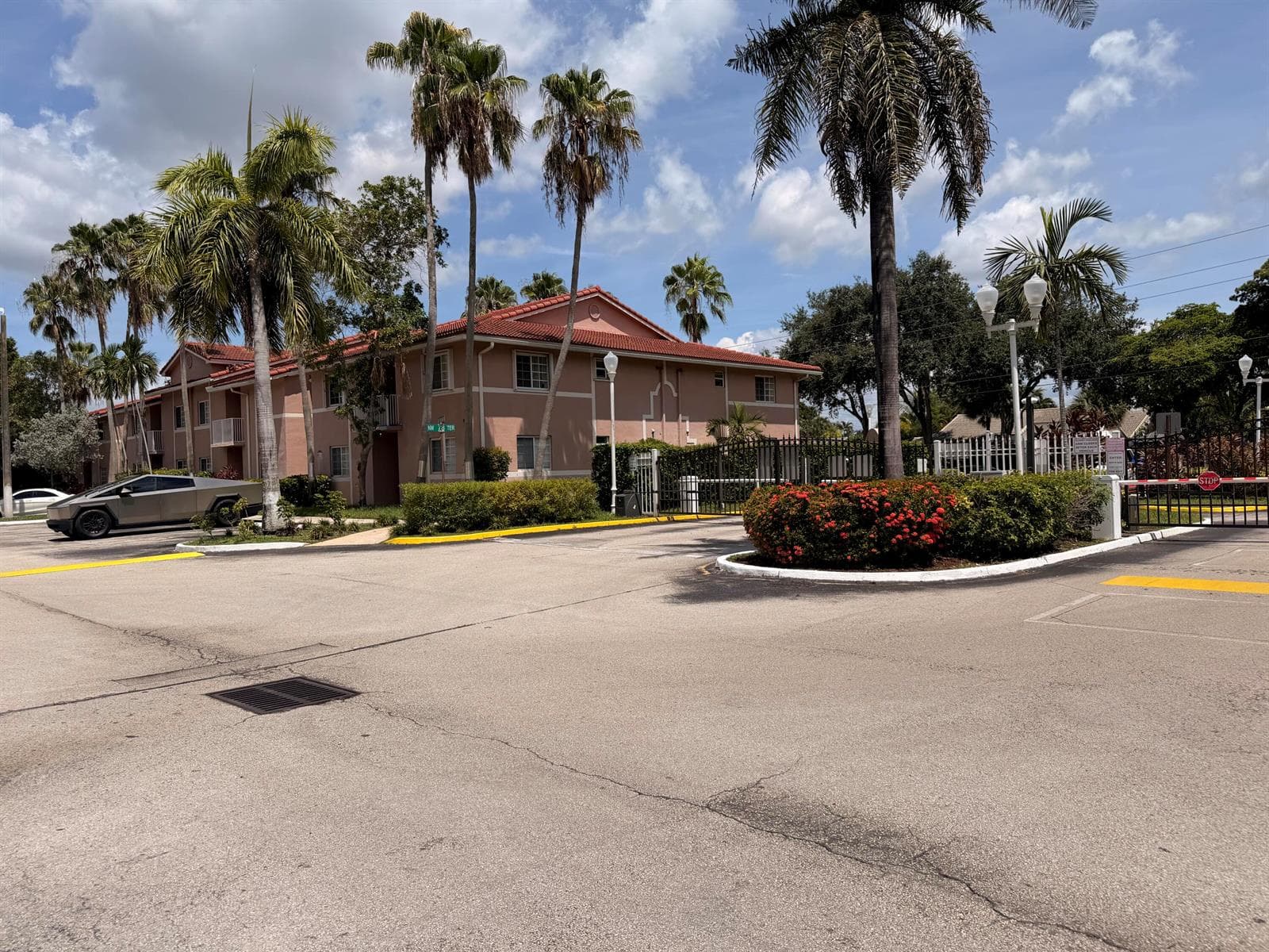 3271 Sabal Palm Manor # 106, Davie, FL 33024 photo 13