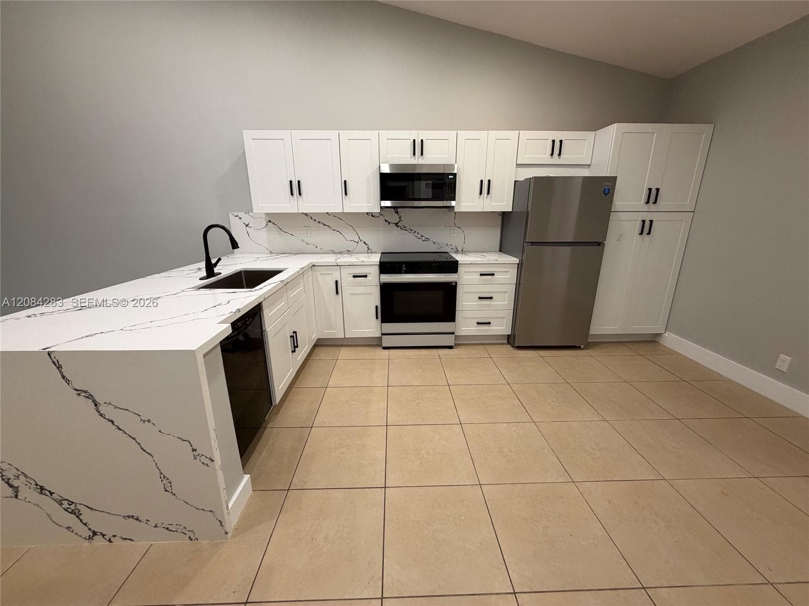 11085 NW 38th Pl, Sunrise, FL 33351 photo 4