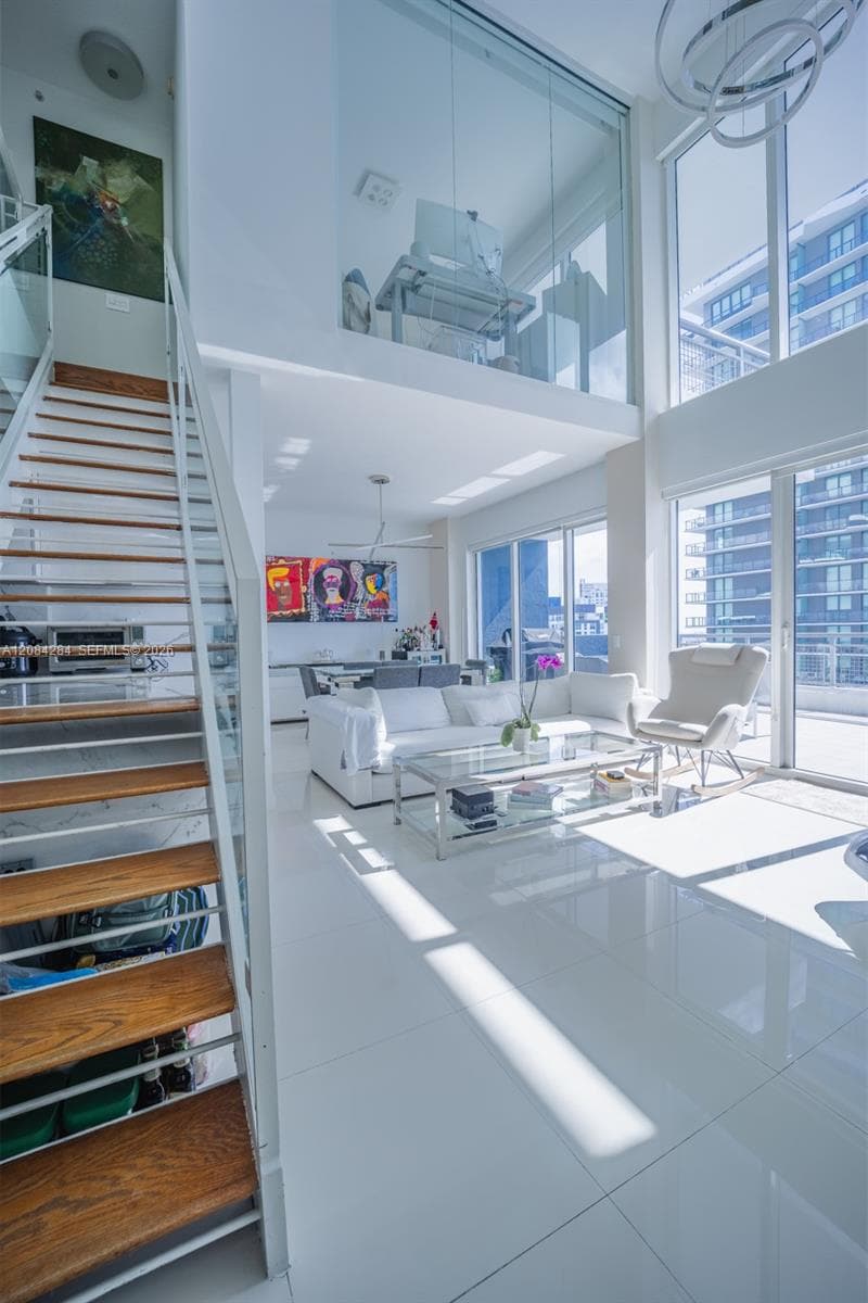 60 SW 13th St # 4006, Miami, FL 33130 photo 3